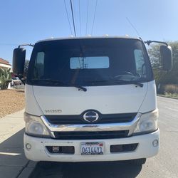 2015 Hino 195
