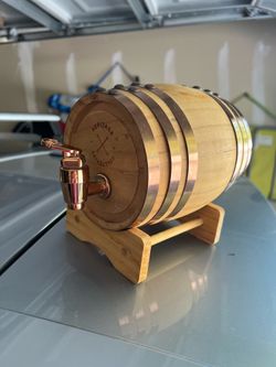 Whiskey serving barrel