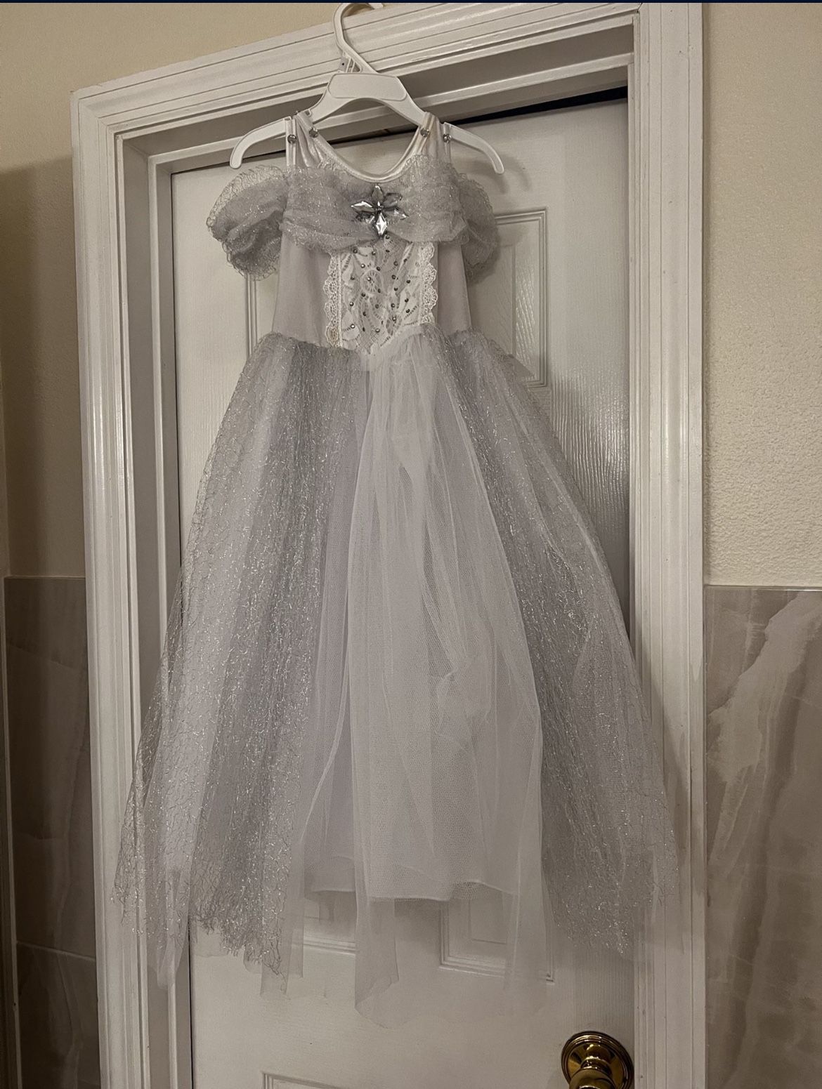 White Princess Dress Size 5t