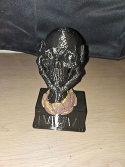3D Printed Skull Statue on Base
