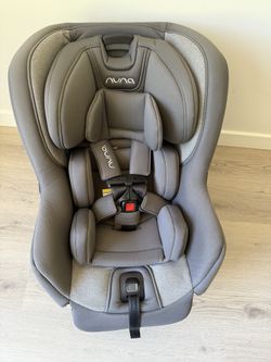 Nuna RAVA infant and child car seat