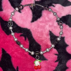 cute hello kitty necklace