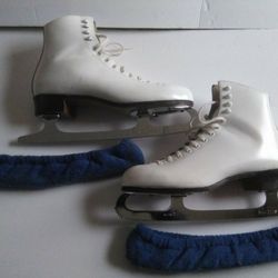 RIEDELL ICE SKATES FIGURE SKATES SZ 9. READ DETAILS
