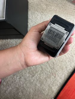 Guess est 1981 men watch W90025G1 black leather strap need new battery