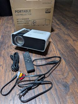 Portable LED Projector w10