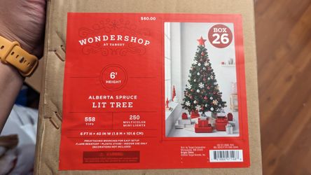 Wondershop 6 FT Pre-Lit tree 