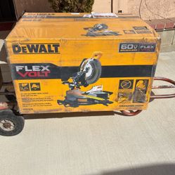 DeWalt 12”inch 60V Flex Volt Miter Saw DCS781B