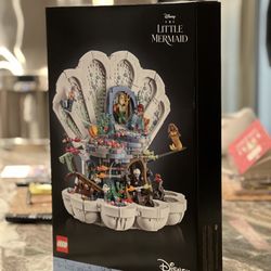 Lego 43225 Little Mermaid Royal Clamshell