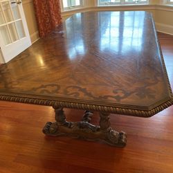 Dinning Table & Chairs Home / LUXURY FURNITURE 