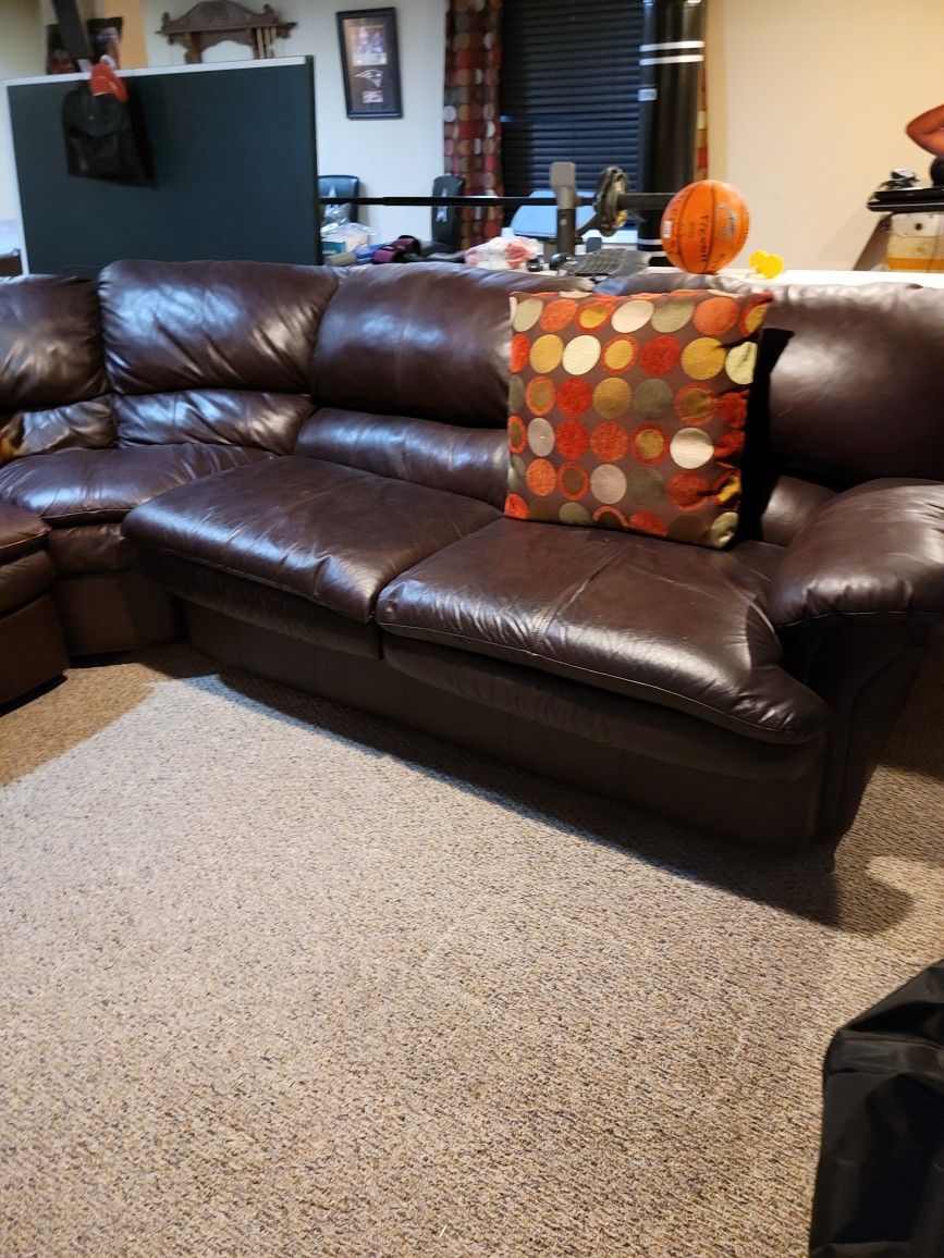 Used Couch/Pullout Bed For Sale Home & Garden