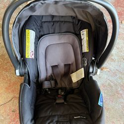 Graco Infant Car Seat With Base