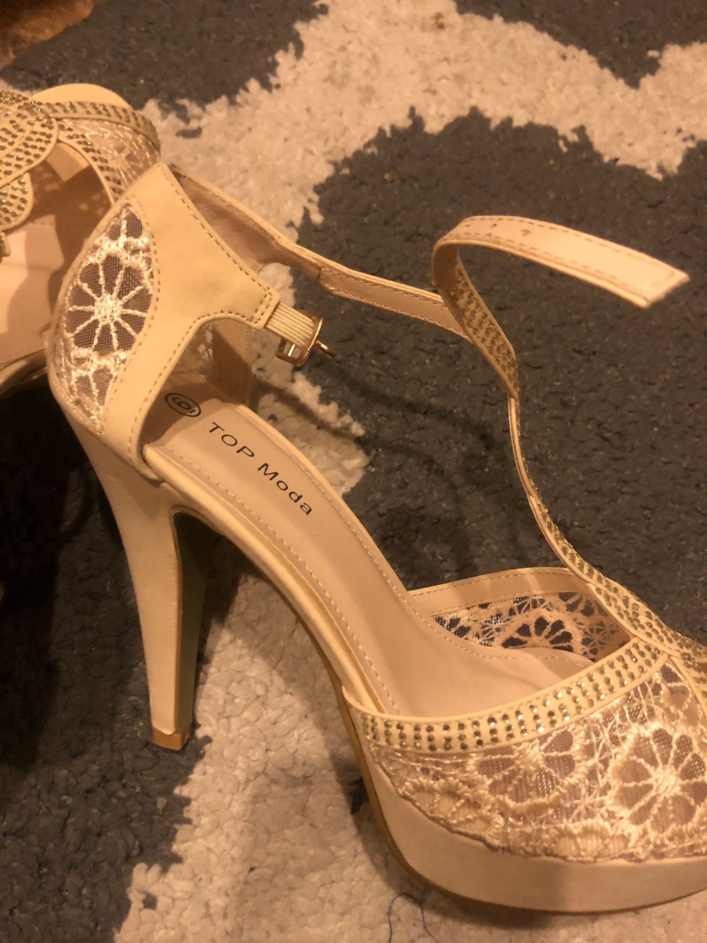 Top Moda Beige 4.5’ formal heels.