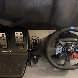 Logitech Driving Force Racing Wheel And Pedals For PlayStation 4 & 5