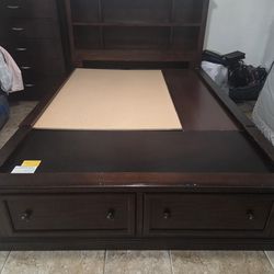 Full bed frame with drawers