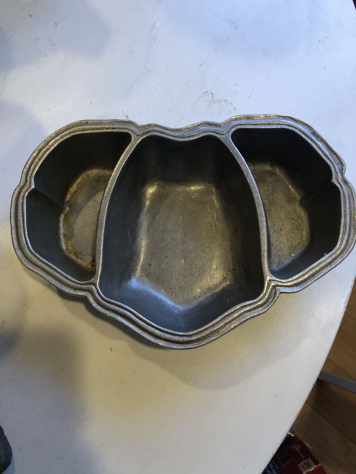 CARSON FREEPORT PENNSYLVANIA 3 CAVITY CONDIMENT DISH SERVING DISH HEAVY PEWTER CARSON