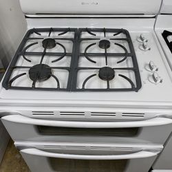 Maytag Gas stove double oven good condition we Delivery