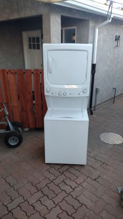 Stackable washer and gas dryer