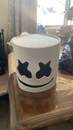 Marshmallow mask