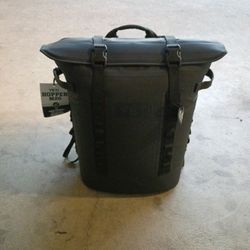Yeti M20 Hopper & Yeti DayTrip 14L
