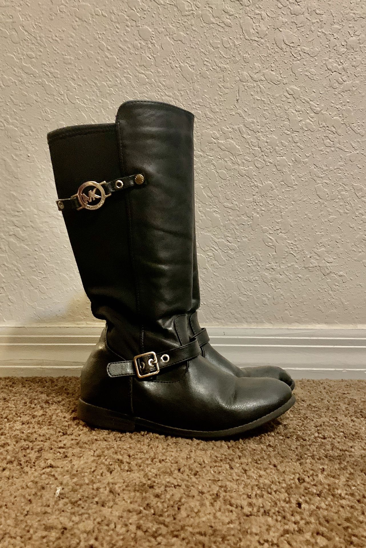 Michael Kors boots Size 1-2