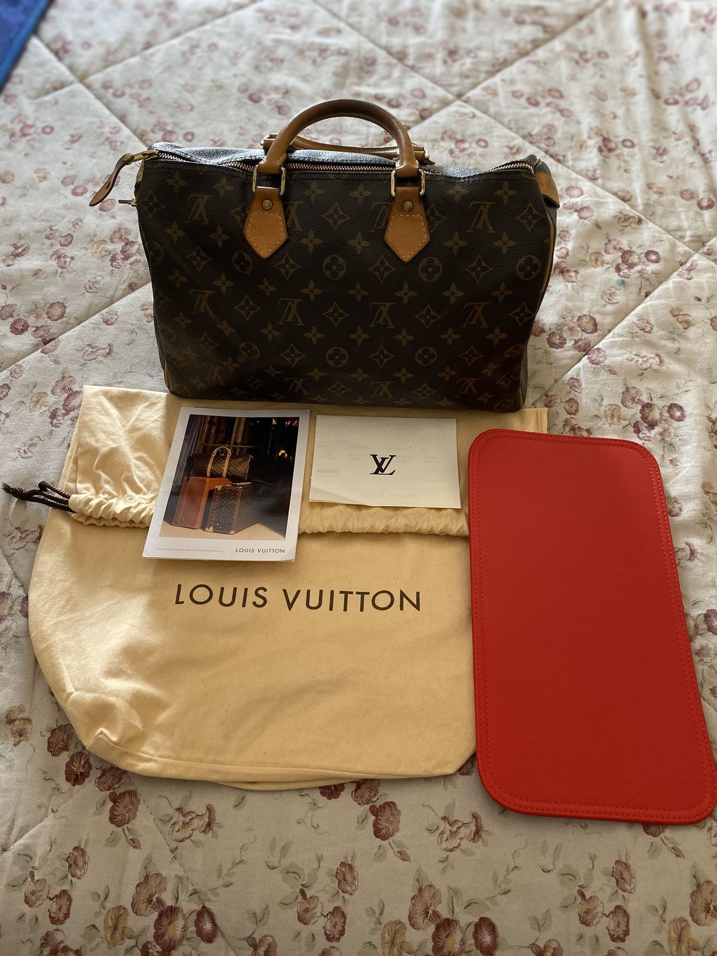 Louis Vuitton Speedy 35