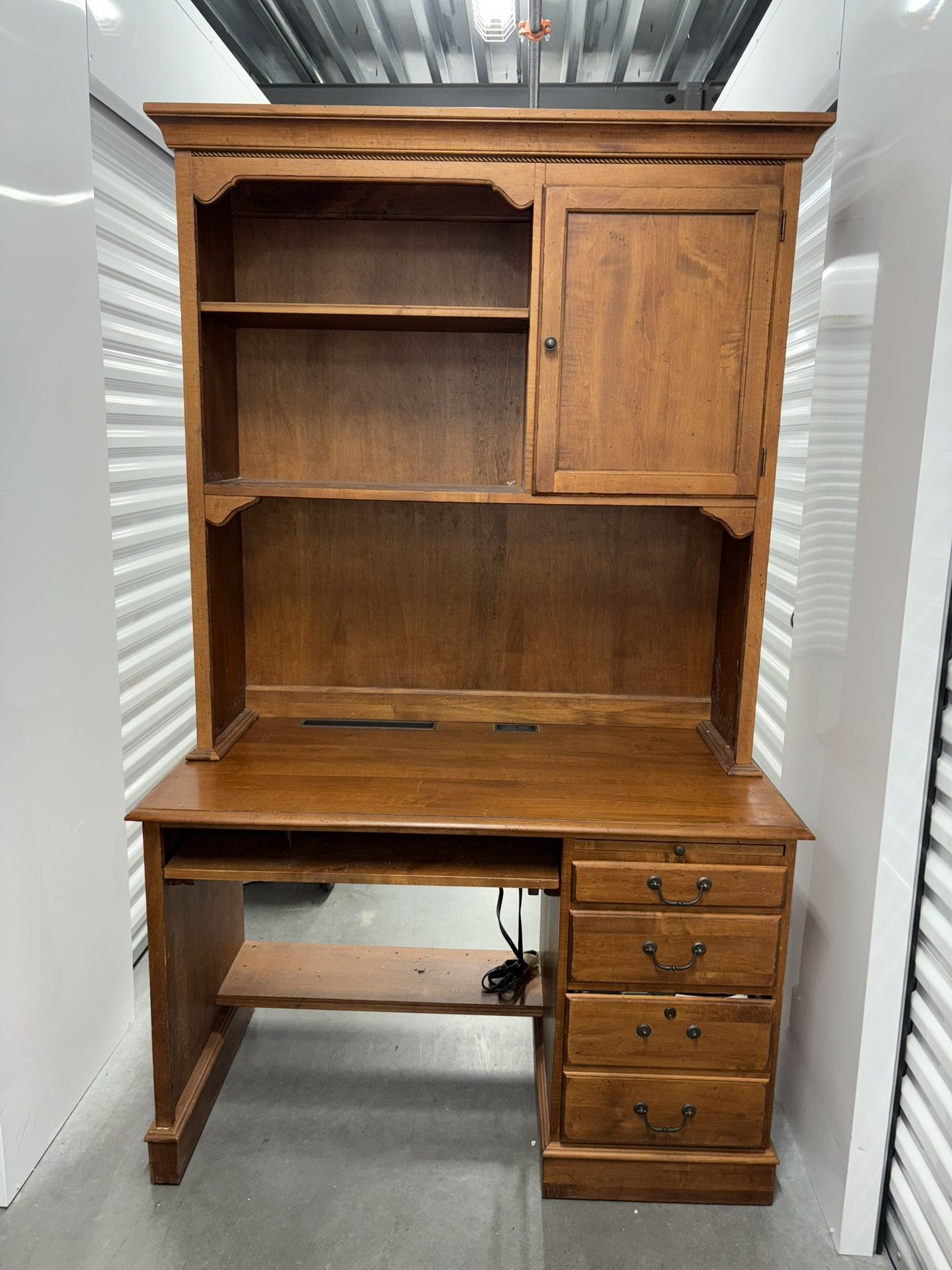 Ethan Allen Office Desk
