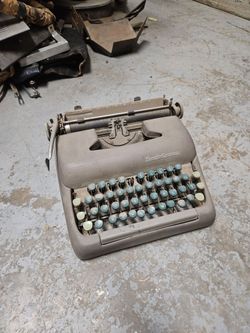 Vintage Smith Corona Typewriter