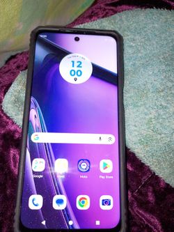 Motorola Android Smartphone in purple Case