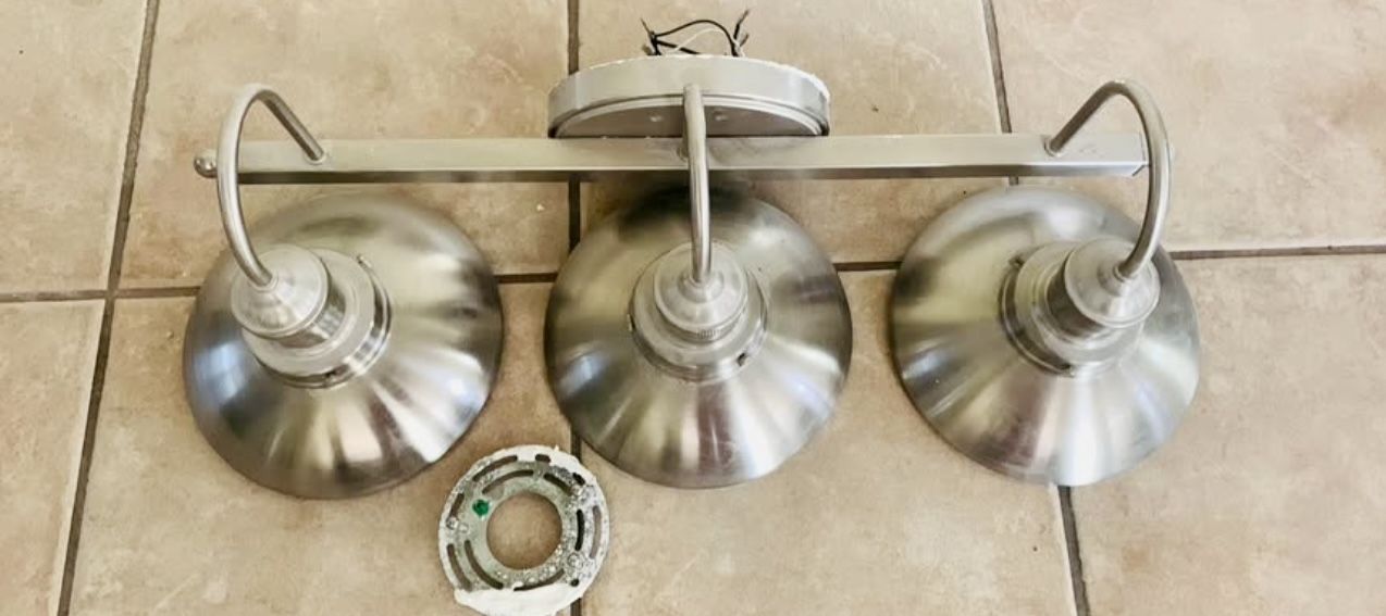 25 Inch Vanity Light