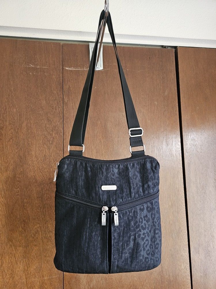 Crossbody Baggallini Black Nylon Bag EUC