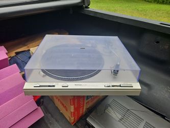 Pre-owned Technics SL-B303 Turntable