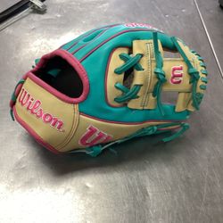 Brand New Wilson 11.5" 1786 A2000 Series Glove 2025, RHT 