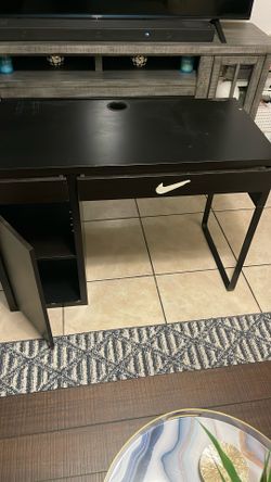 Computer Desk Black Color, Size 41x191/2 HGT291/2