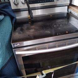 Electric stove glass top five burner