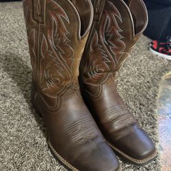 Ariat Boots Size 10 Like New $150