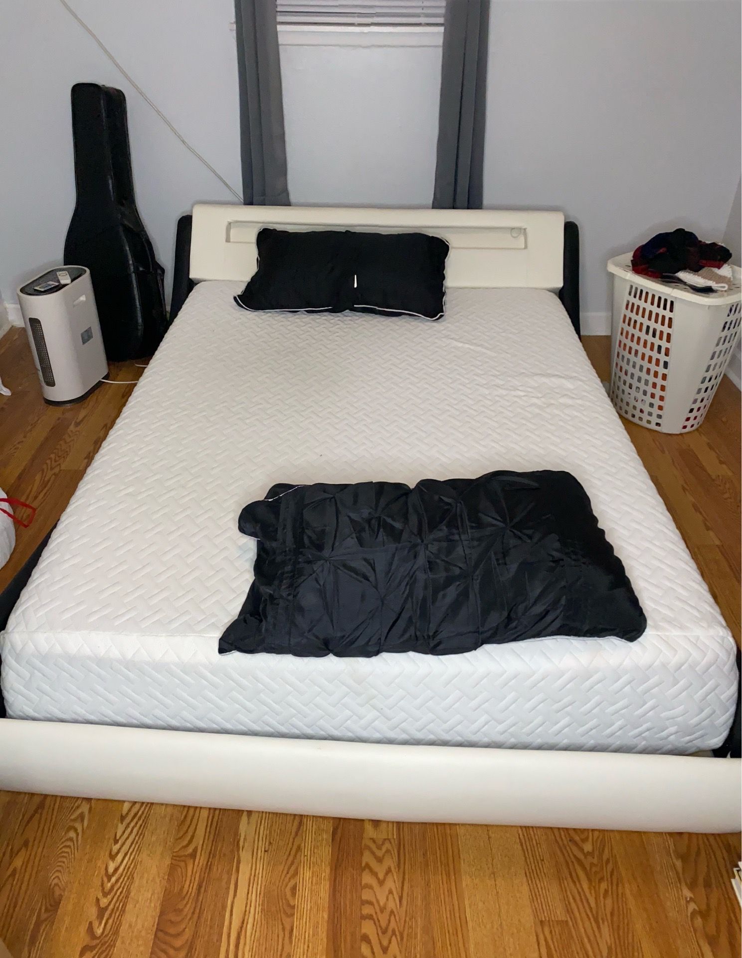 Sleigh Bed