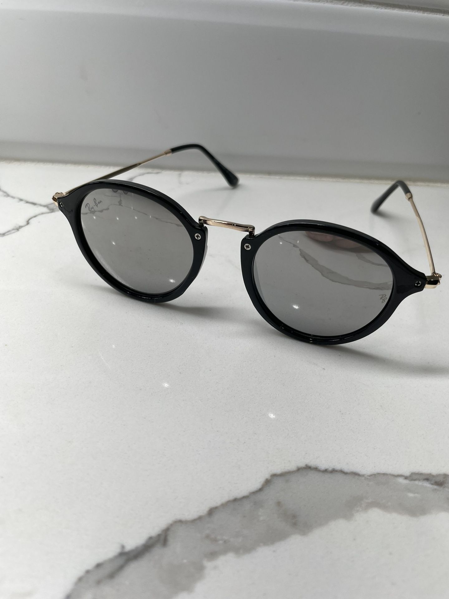 Rayban Round Style Sunglasses