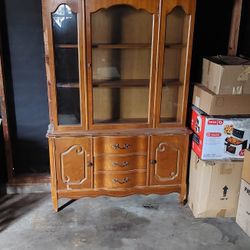 Nice Vintage China Cabinet 