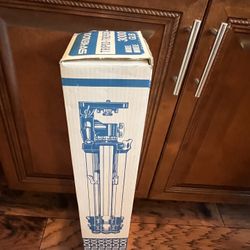 Tripod 3000B