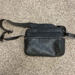 Lv Outdoor Messenger Bag