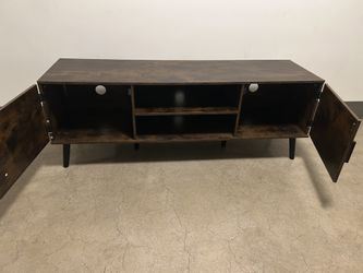 Entertainment Table Center