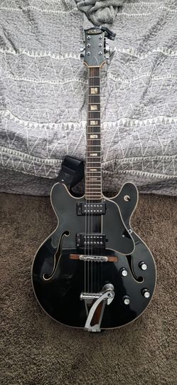 Diamond Semi-Hollow Body Electric Guitar