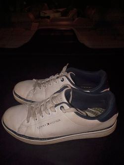 Tommy Hilfiger Size 9 Shoes 