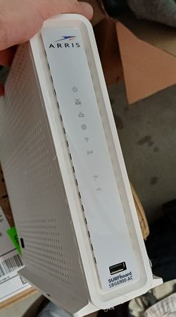 Arris Cable Modem and Router - SBG6900-AC