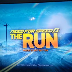 Ps3 With 2 Games Cable and Control 