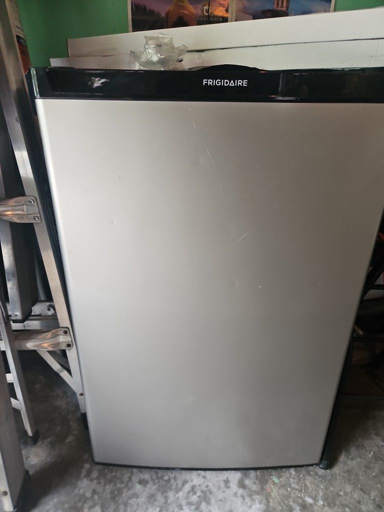 Small Refrigerator Like New