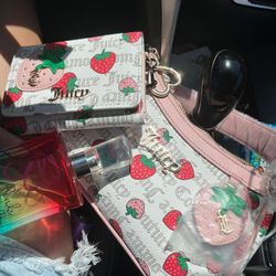 Juicy Couture Strawberry Purse And Wallet 