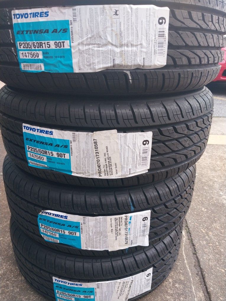 205-60R15 Extensa 