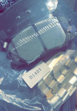 4PCS Front Ceramic Brake Pads Set D1414