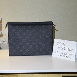 Louis Vuitton Pochette Voyage MM